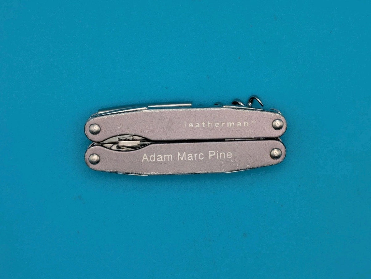 Leatherman Juice C2 Gray Multi Tool!  *LOOSE CORKSCREW*
