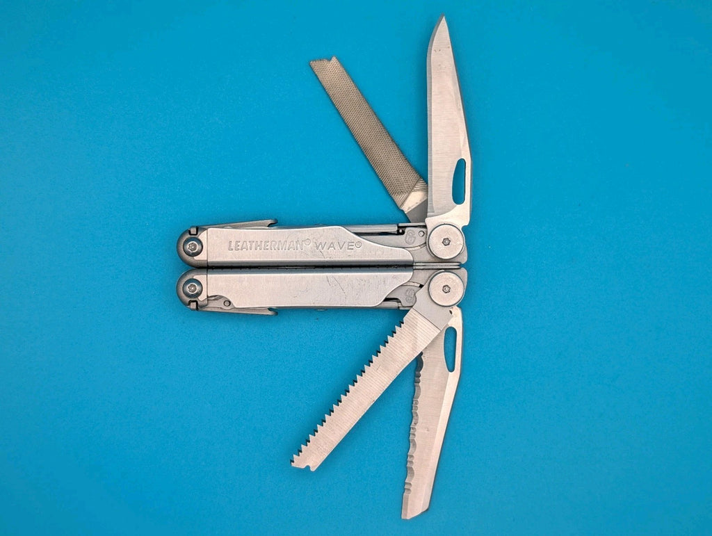 Leatherman Wave Multi Tool! Stainless! Retired! Free Shipping!