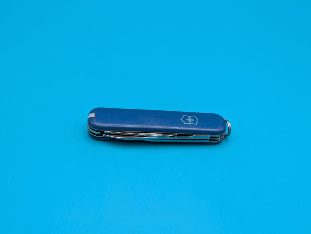 Victorinox Executive Swiss Army Knife, BLUE! FREE SHIPPING! RETIRED!