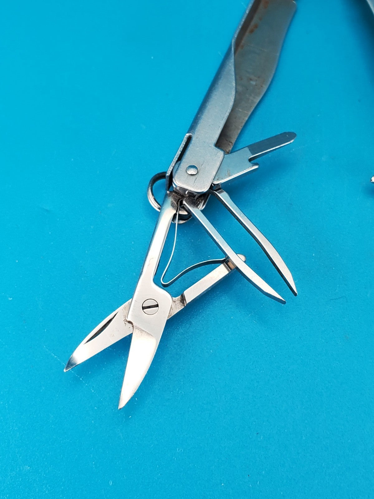 BUCK USA BUCK MINI BUCK MULTI TOOL 350! RETIRED COLLECTIBLE! WITH SHEATH!