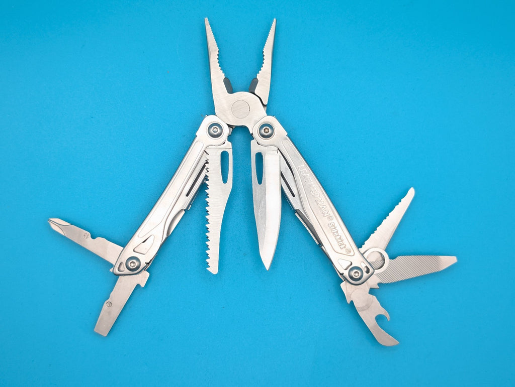 Leatherman Sidekick Multi-Tool, Knife, Pliers, Saw, Stainless!