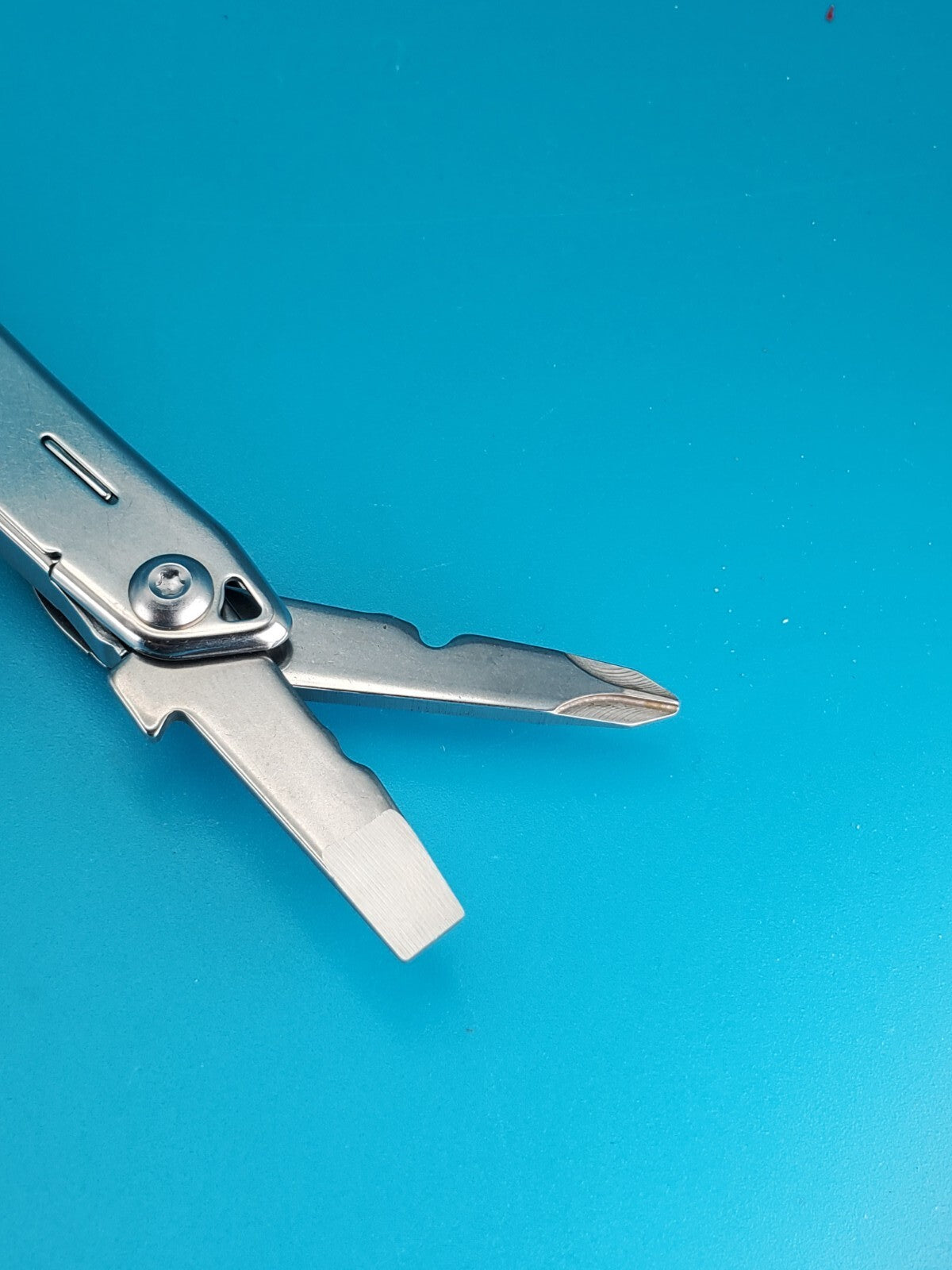 Leatherman Sidekick Multi-Tool, Knife, Pliers, Saw, Stainless!