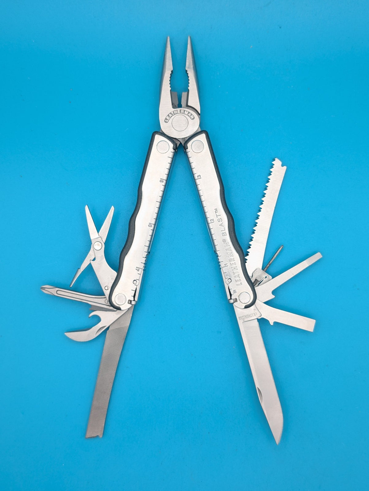 Leatherman BLAST Multi-Tool , Retired Multitool w/ Knife Pliers