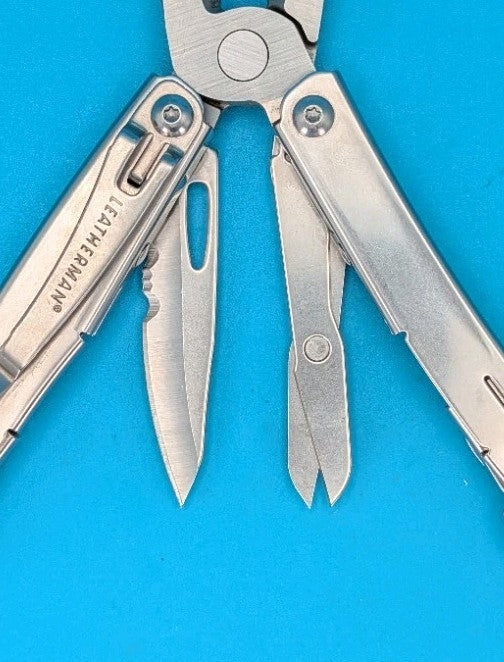 Leatherman Wingman Multi-Tool with Sheath