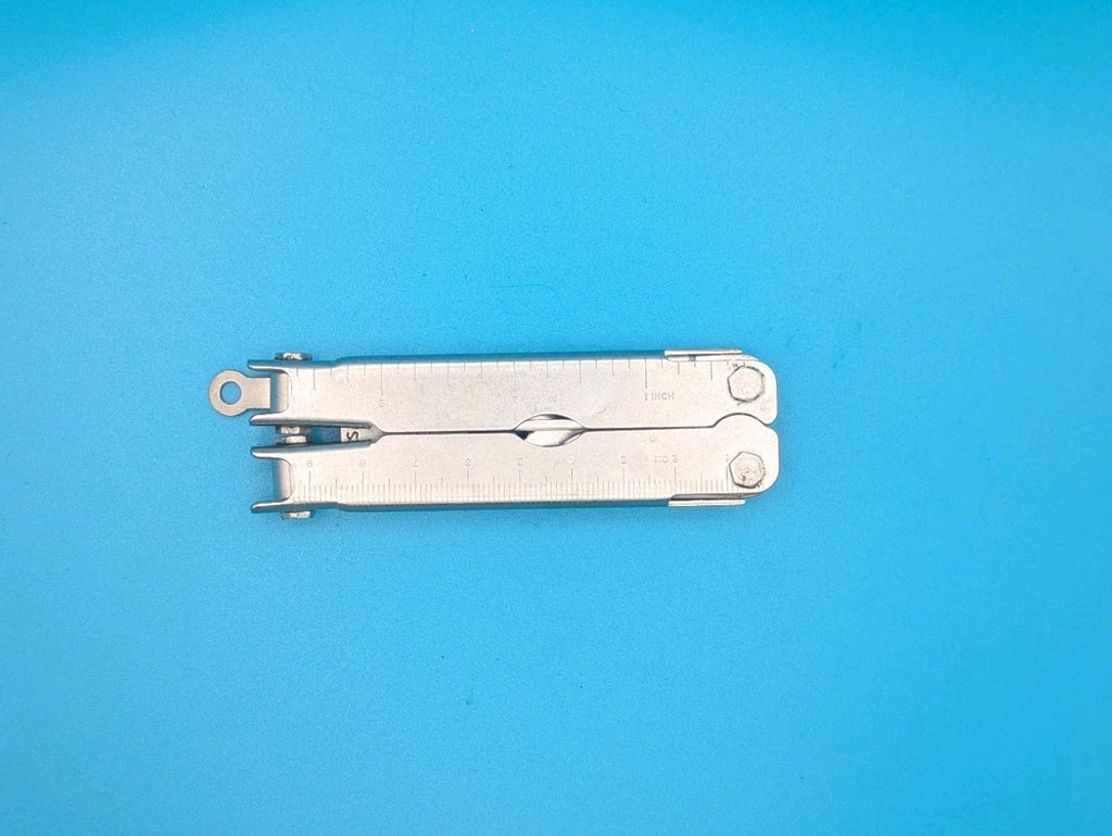 SOG USA PARATOOL Multi-Tool!