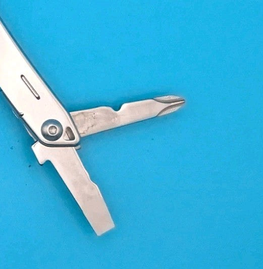 Leatherman Sidekick Multi-Tool, Knife, Pliers, Saw, Stainless!