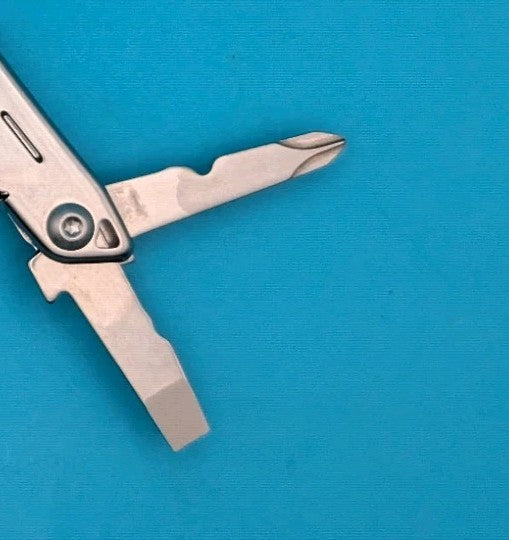 LEATHERMAN WINGMAN MULTI-TOOL! FAST SHIPPING!