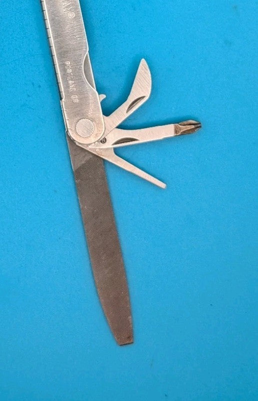 Leatherman PST Multi Tool! 05/01 Date Stamp!