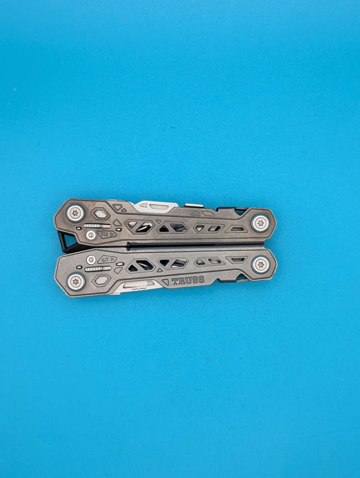 Gerber Truss Multi-Tool! FAST SHIPPING!