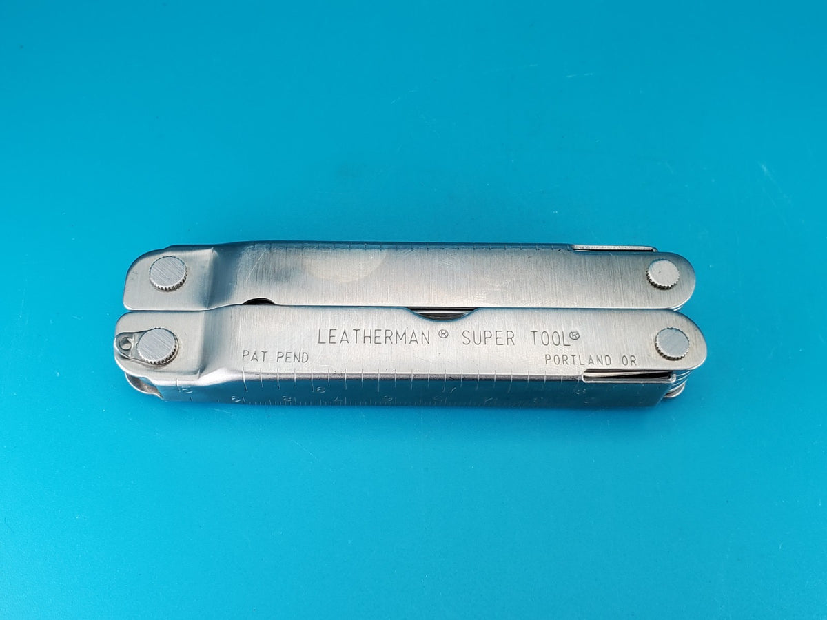 LEATHERMAN Super TOOL Multi Function Tool PLIERS, Stainless! 08/98 DATE