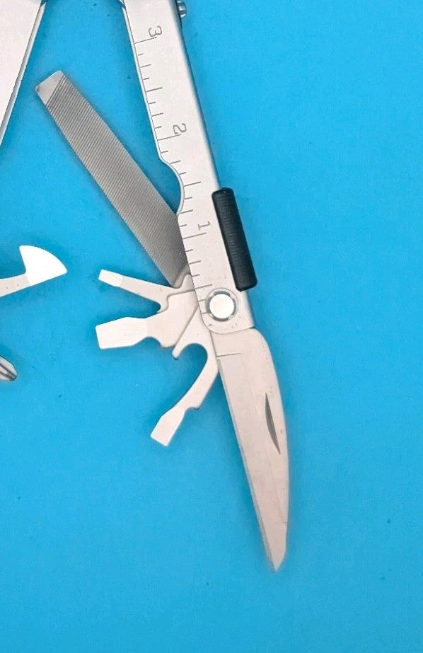 Gerber MP600 Multi-Tool Needle Nose Pliers!
