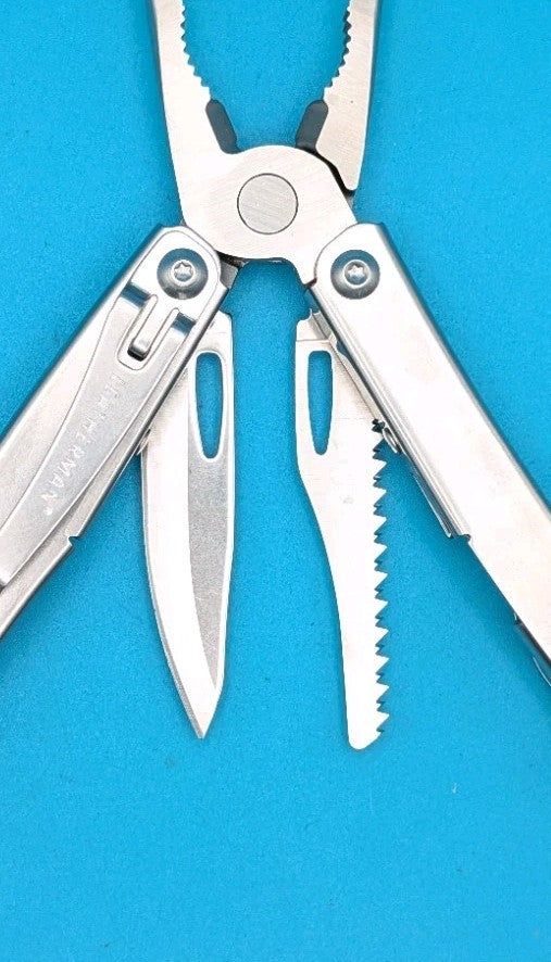 Leatherman Sidekick Multi-Tool, Knife, Pliers, Saw, Stainless!