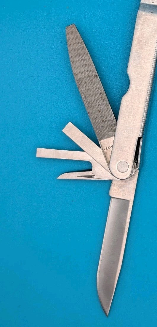LEATHERMAN Super TOOL Multi Function Tool PLIERS, Stainless! 01/99 DATE
