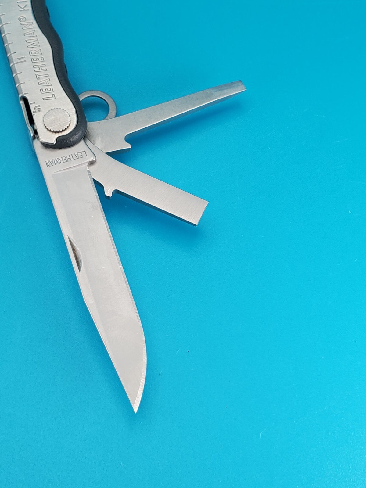 Leatherman Kick Multi-Tool! D.C. Friends of Ireland
