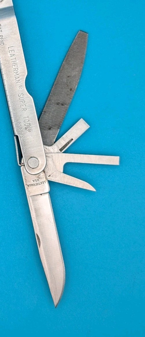 LEATHERMAN Super TOOL Multi Function Tool PLIERS, Stainless! 08/00 DATE