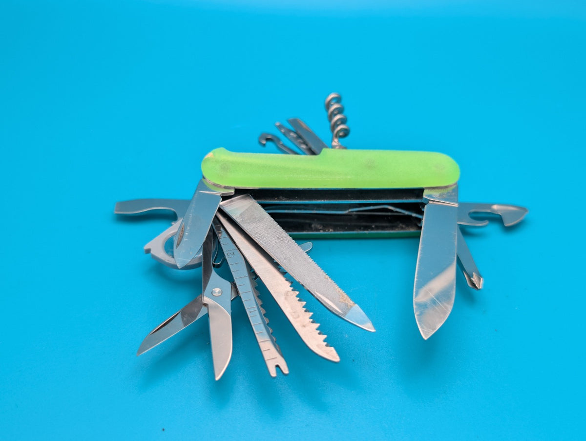 Victorinox Champion Firefly Green Glow in the Dark Swiss Army Knife Multi Tool!