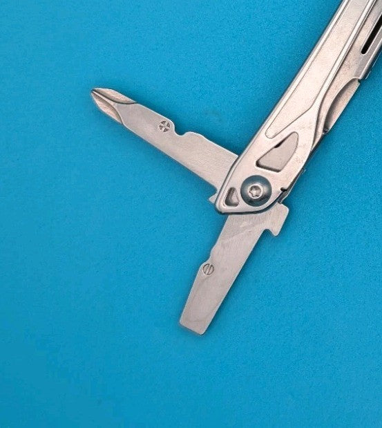 LEATHERMAN WINGMAN MULTI-TOOL! FAST SHIPPING!
