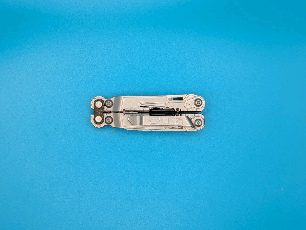 SOG PowerPint Tool Compact Lightweight Silver Multi-Tool!