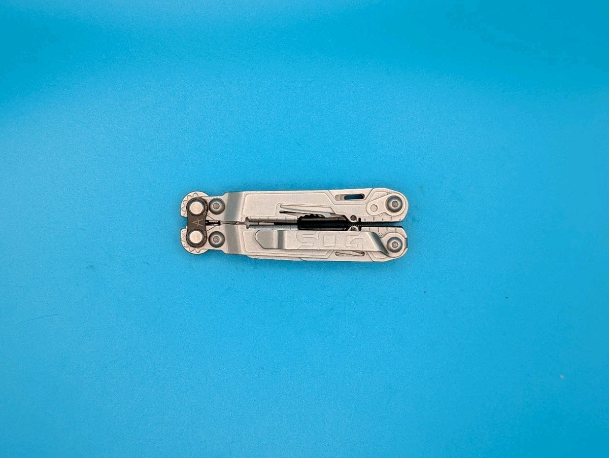SOG PowerPint Tool Compact Lightweight Silver Multi-Tool!