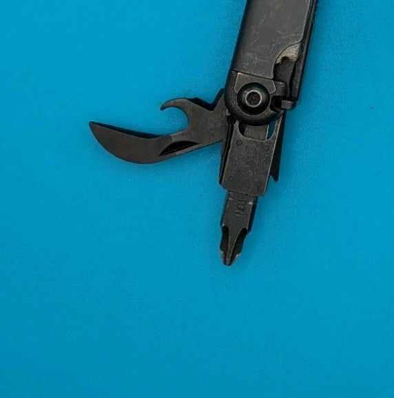 Leatherman Wave Plus + Multi-Tool! FAST SHIPPING! BLACK OXIDE! WITH SHEATH!