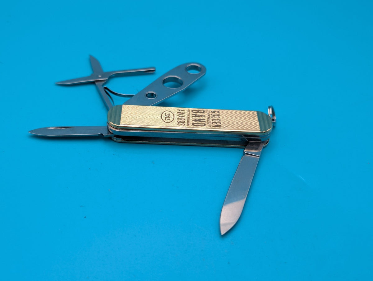 Victorinox Davidoff Cigar Punch Cutter Knife Golden Band Awards 2012 MINT