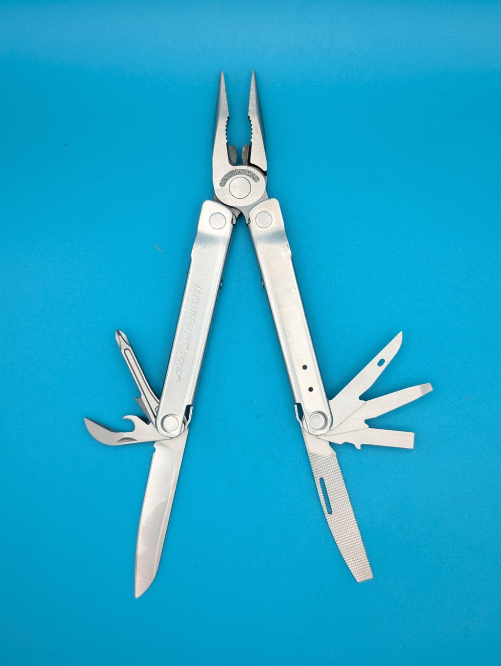 LEATHERMAN Bond Multitool, Stainless Steel Everyday Tool!