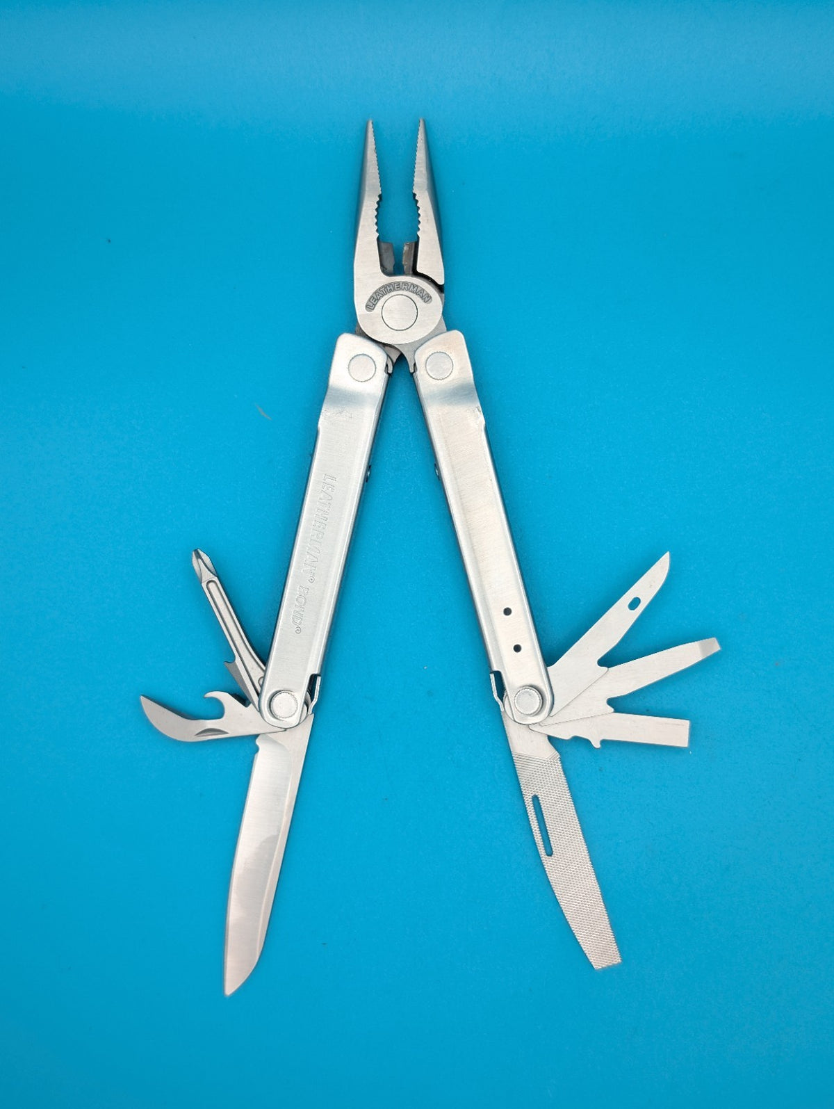 LEATHERMAN Bond Multitool, Stainless Steel Everyday Tool!