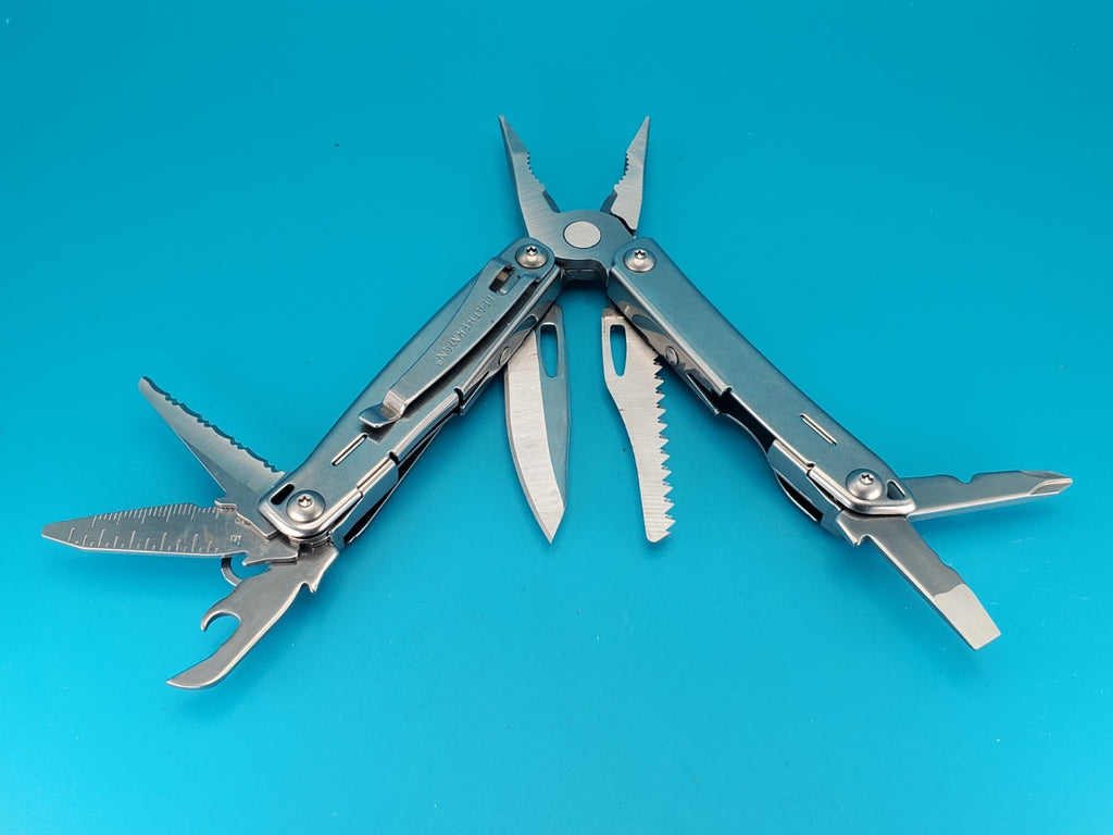 Leatherman Sidekick Multi-Tool, Knife, Pliers, Saw, Stainless! With Sheath!