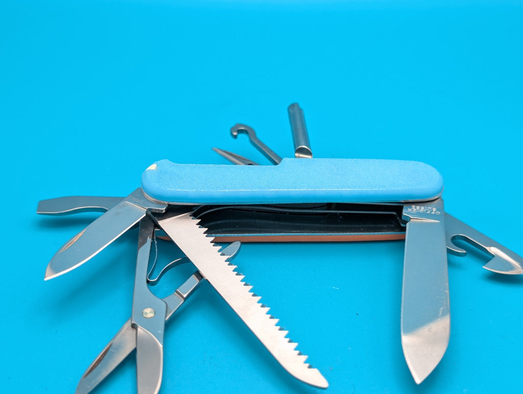 CUSTOM VICTORINOX FIELDMASTER GLOW IN THE DARK ORANGE & BLUE SWISS ARMY KNIFE!