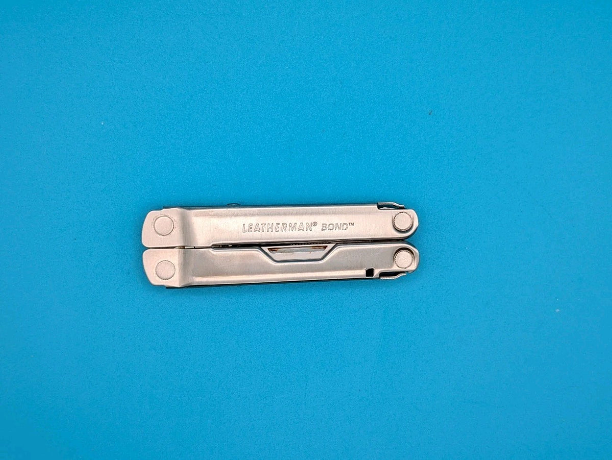LEATHERMAN Bond Multitool, Stainless Steel Everyday Tool! USED