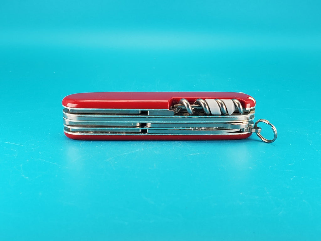 Victorinox Huntsman Plus Red Swiss Army Knife Multi Tool! With Pen! NICE!