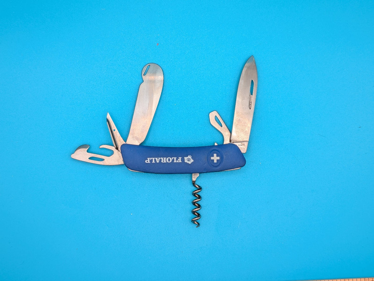 Swiza A20-44 Swiss Pocket Knife Stainless Steel Blades OD Blue Synthetic Handle
