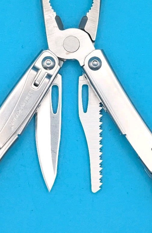 Leatherman Sidekick Multi-Tool, Knife, Pliers, Saw, Stainless