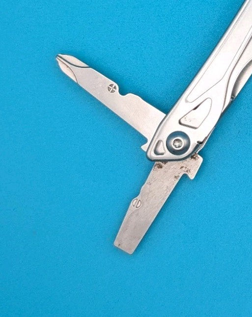 Leatherman Sidekick Multi-Tool, Knife, Pliers, Saw, Stainless!