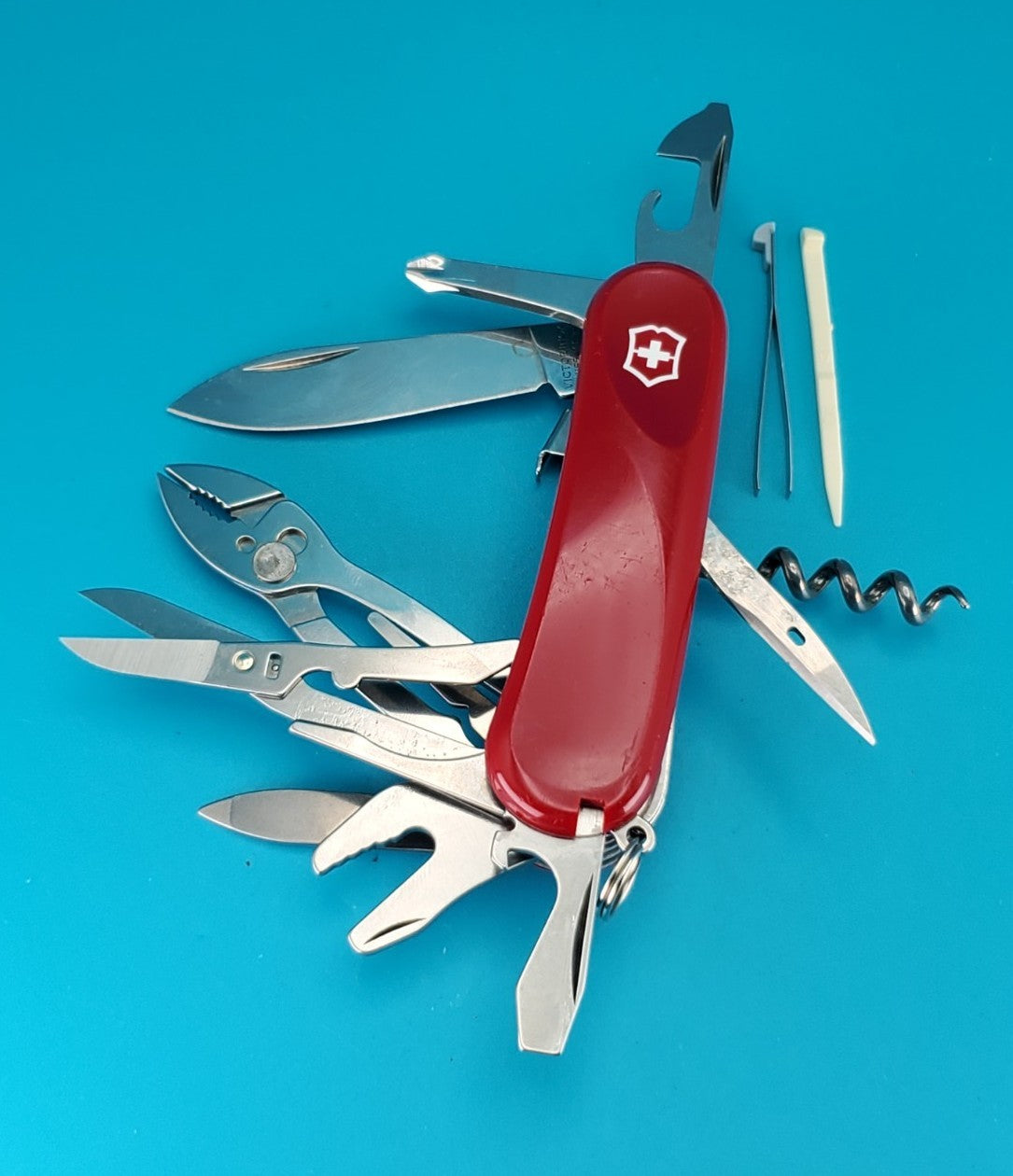 Wenger Evo S557 Swiss Army Knife Multi Tool! Delémont, 85mm, With Locking Blade!