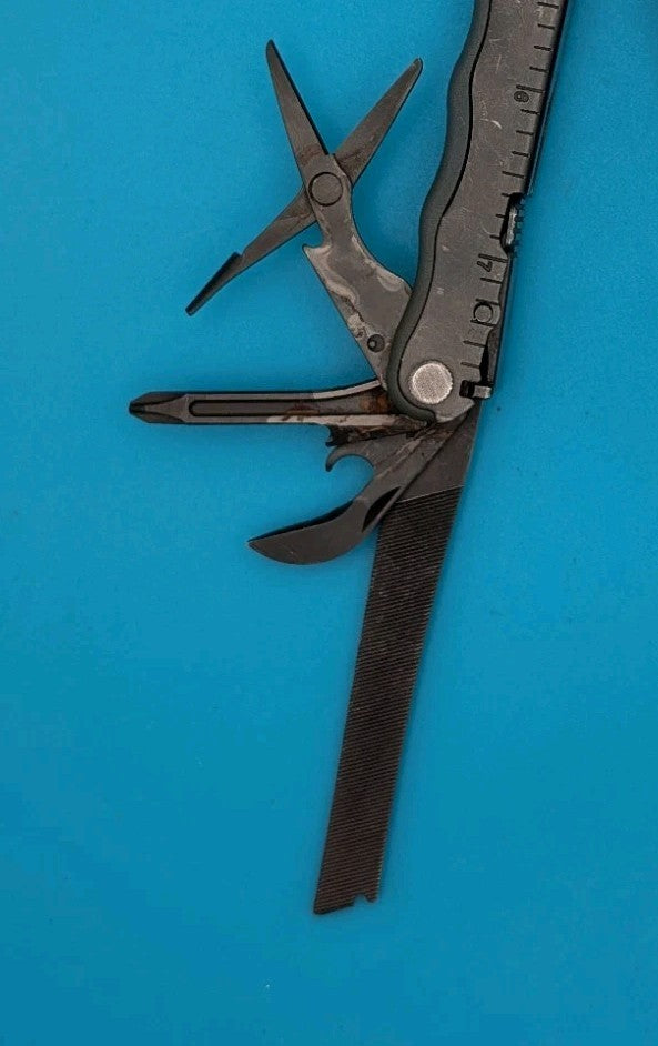Leatherman BLAST Multi-Tool , Retired Multitool w/ Knife Pliers! BLACK OXIDE!