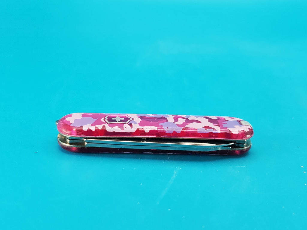 Victorinox Classic SD Swiss Army Knife 3 Tool Pocket Knife! PINK CAMO!