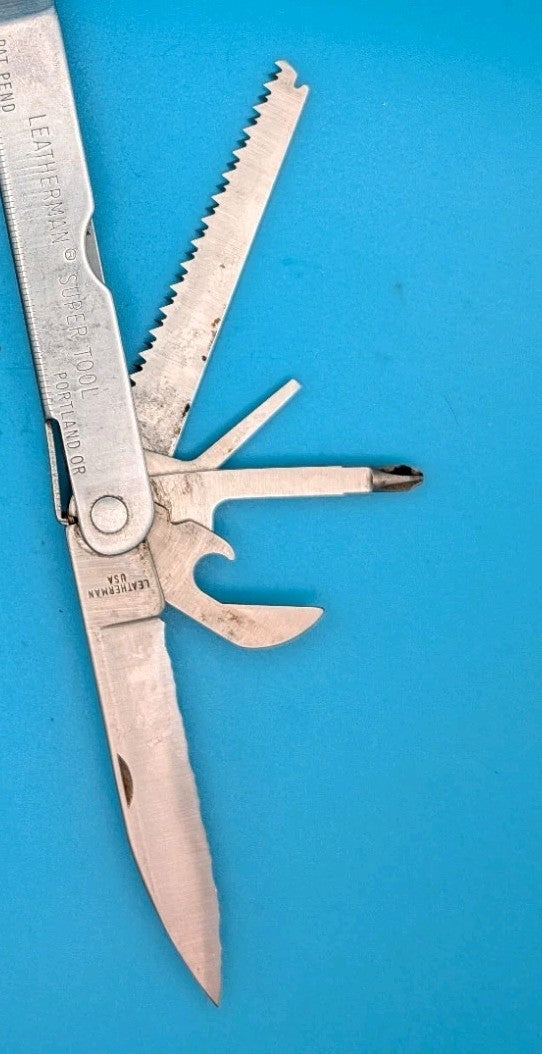 LEATHERMAN Super TOOL Multi Function Tool PLIERS, Stainless! 10/95 DATE