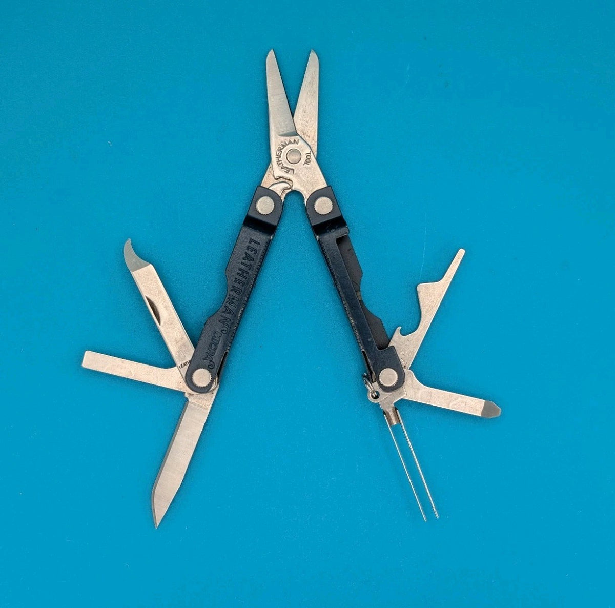 Leatherman Micra Multi-Tool, Knife, Scissors, Key Ring, Blue!