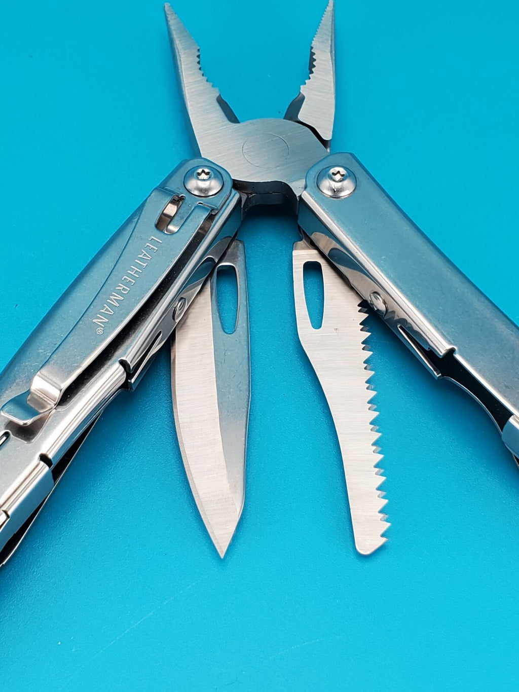 Leatherman Sidekick Multi-Tool, Knife, Pliers, Saw, Stainless!
