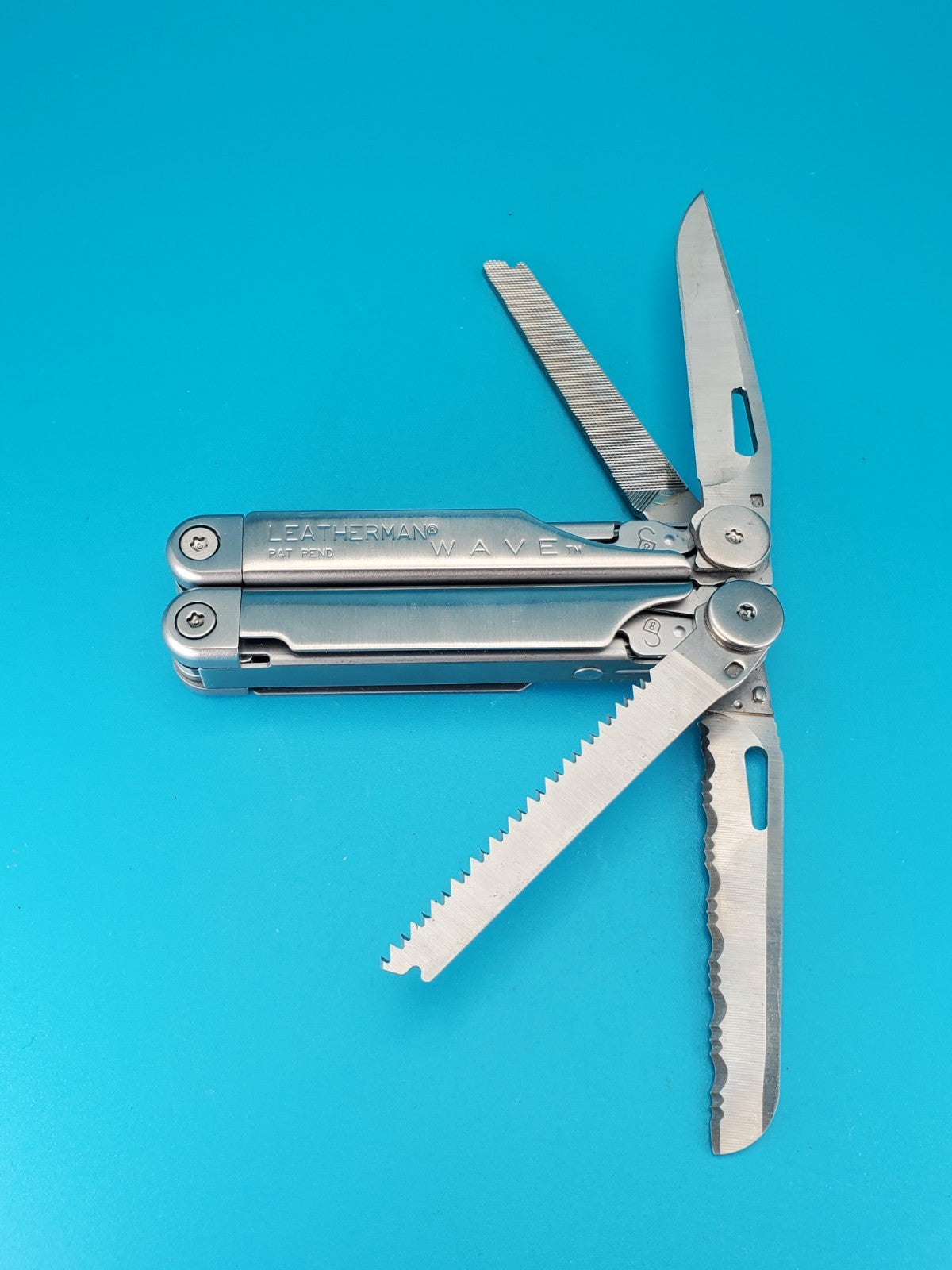 Leatherman Wave Original Vintage Retired, Dated 0400 (APR, 2004) EXCELLENT!