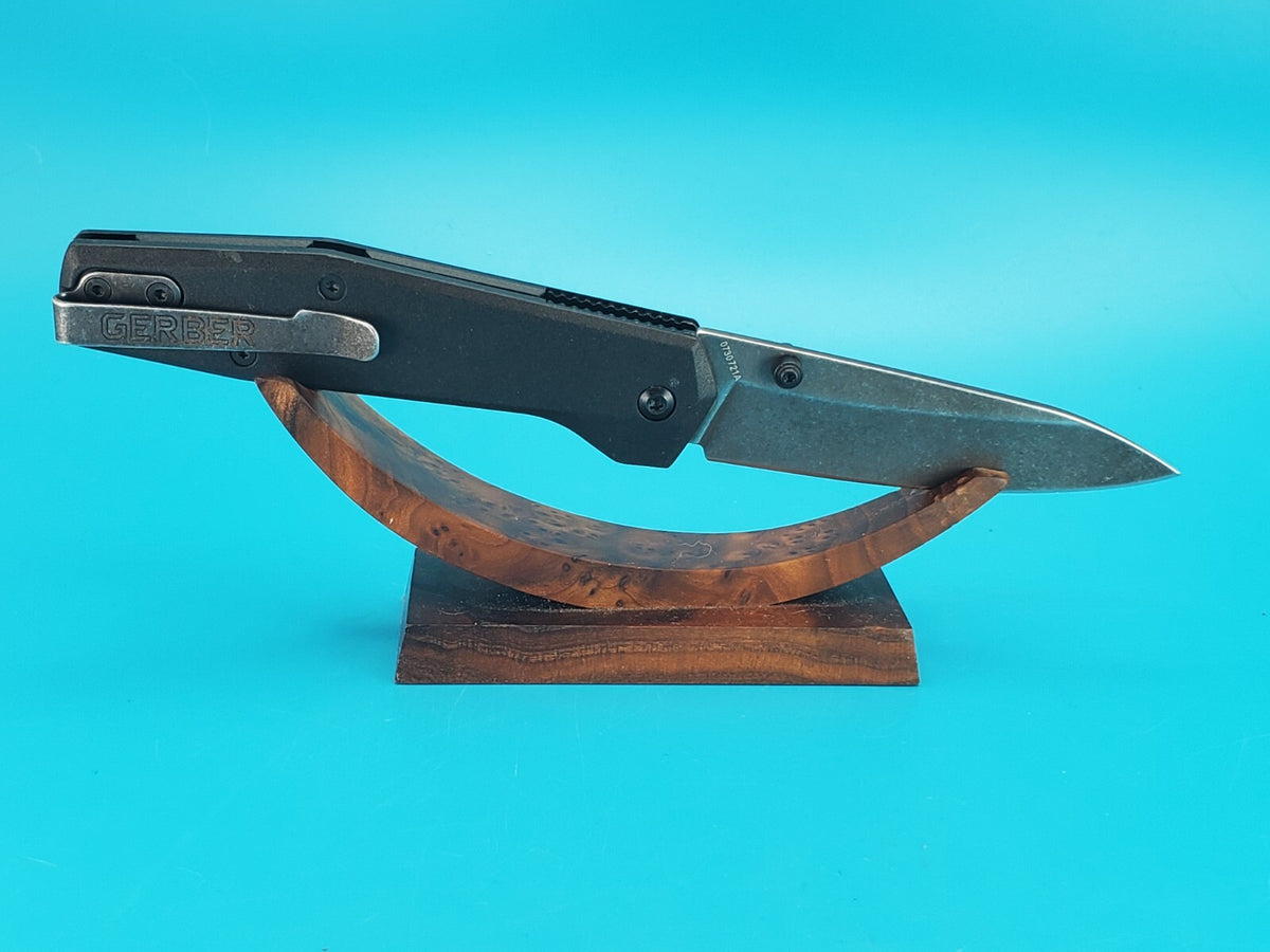 Gerber Gear Fuse Black Plain Edge Folding Pocket Knife!