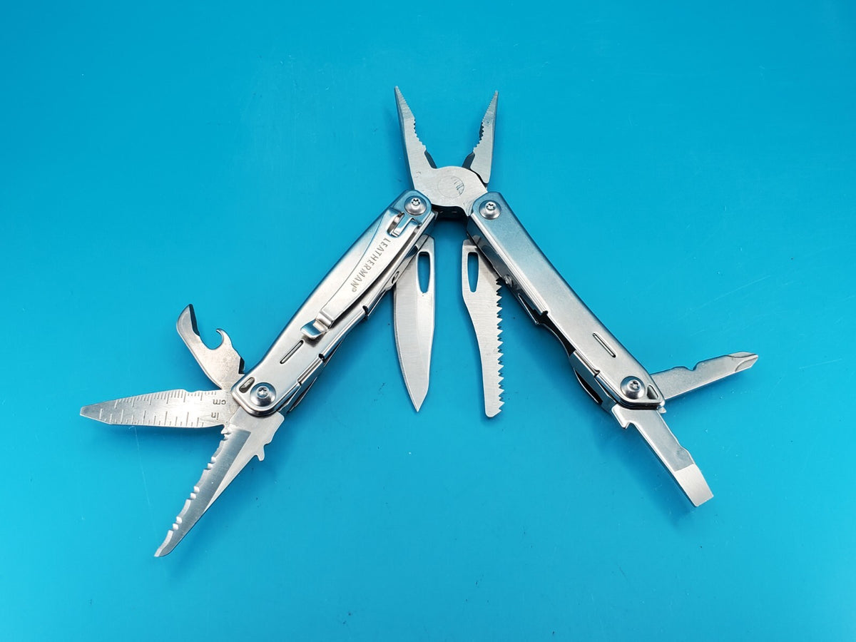 Leatherman Sidekick Multi-Tool, Knife, Pliers, Saw, Stainless!