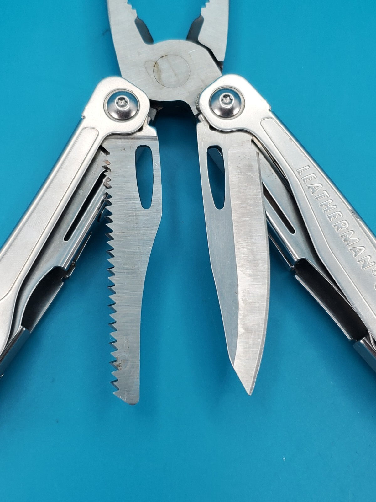 Leatherman Sidekick Multi-Tool, Knife, Pliers, Saw, Stainless!