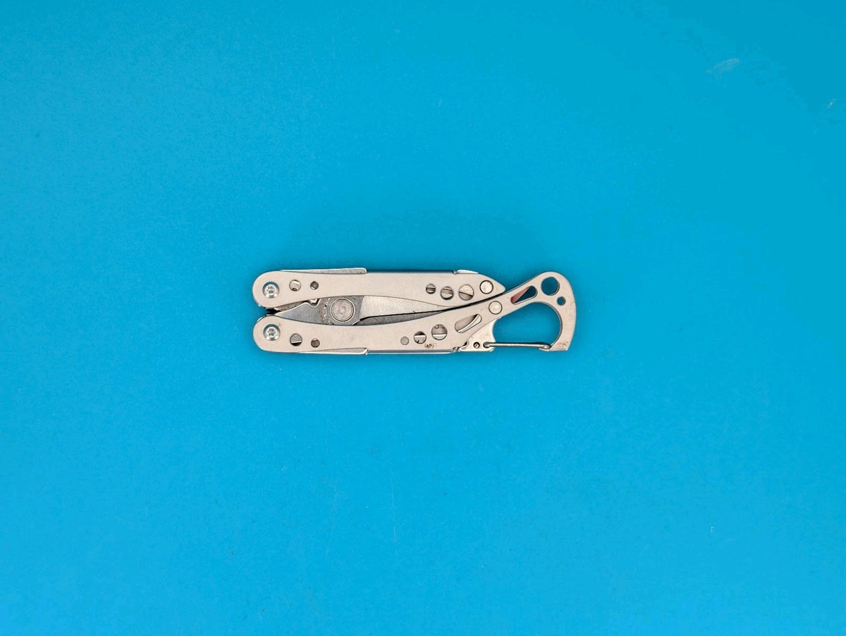 Rare Early Retired PINK Leatherman Style CS Multitool, Cancer Foundation