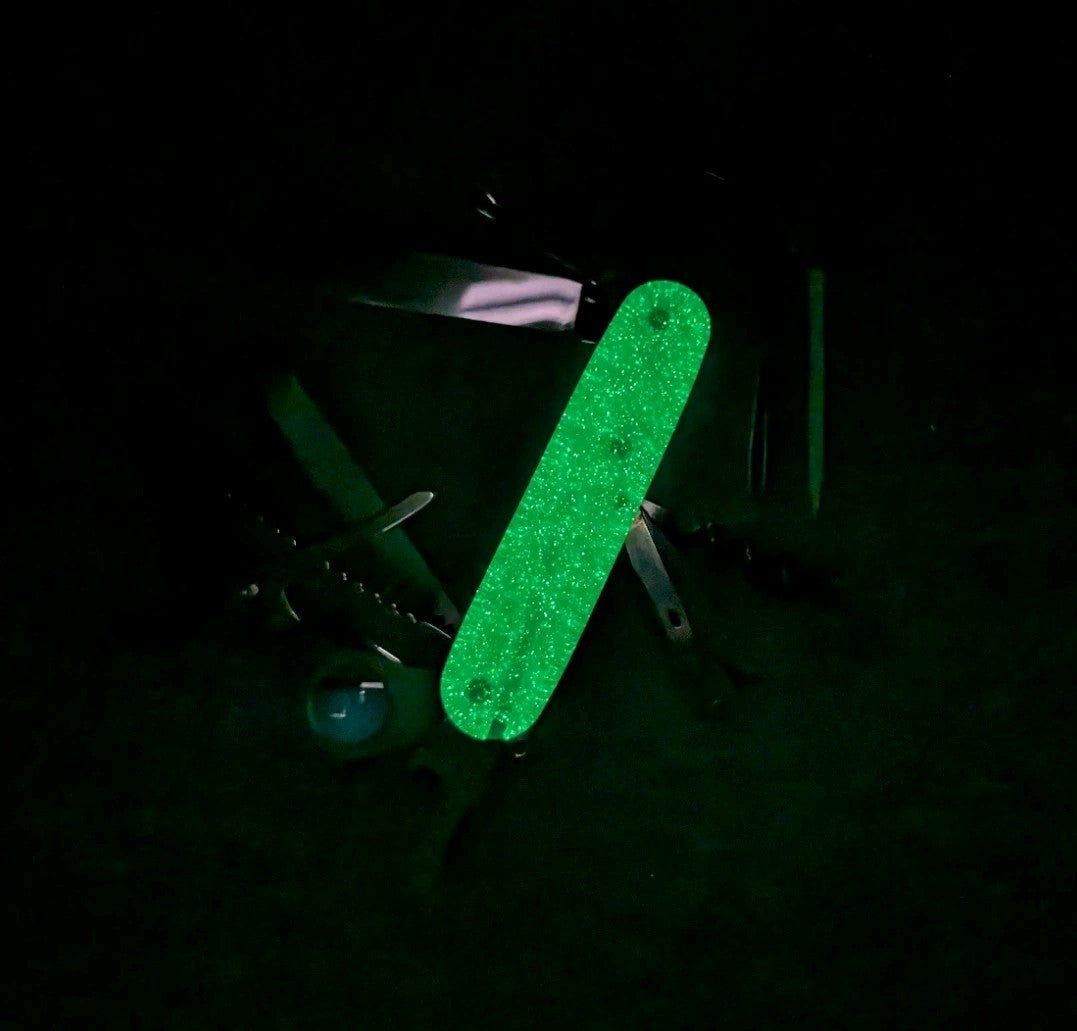 Victorinox Champion Firefly Green Glow in the Dark Swiss Army Knife Multi Tool!