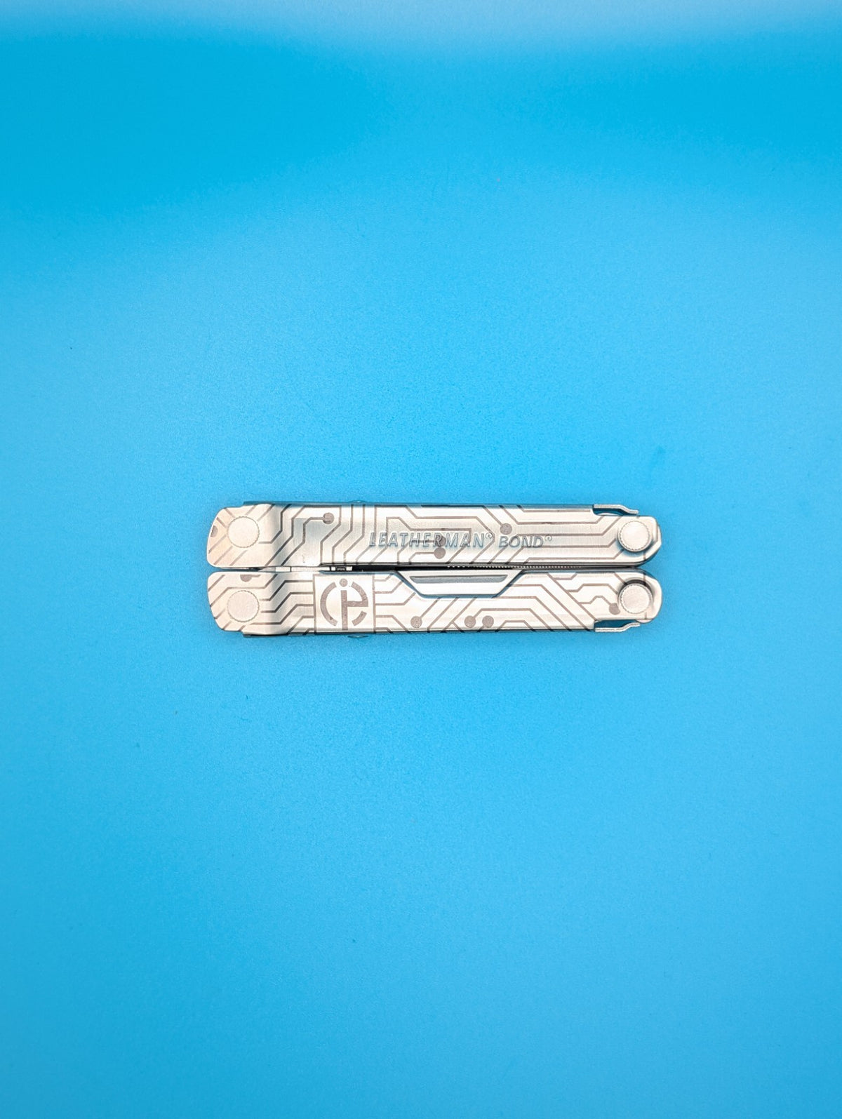 Leatherman Bond Multitool, Stainless Steel Everyday Tool, IEC Supply