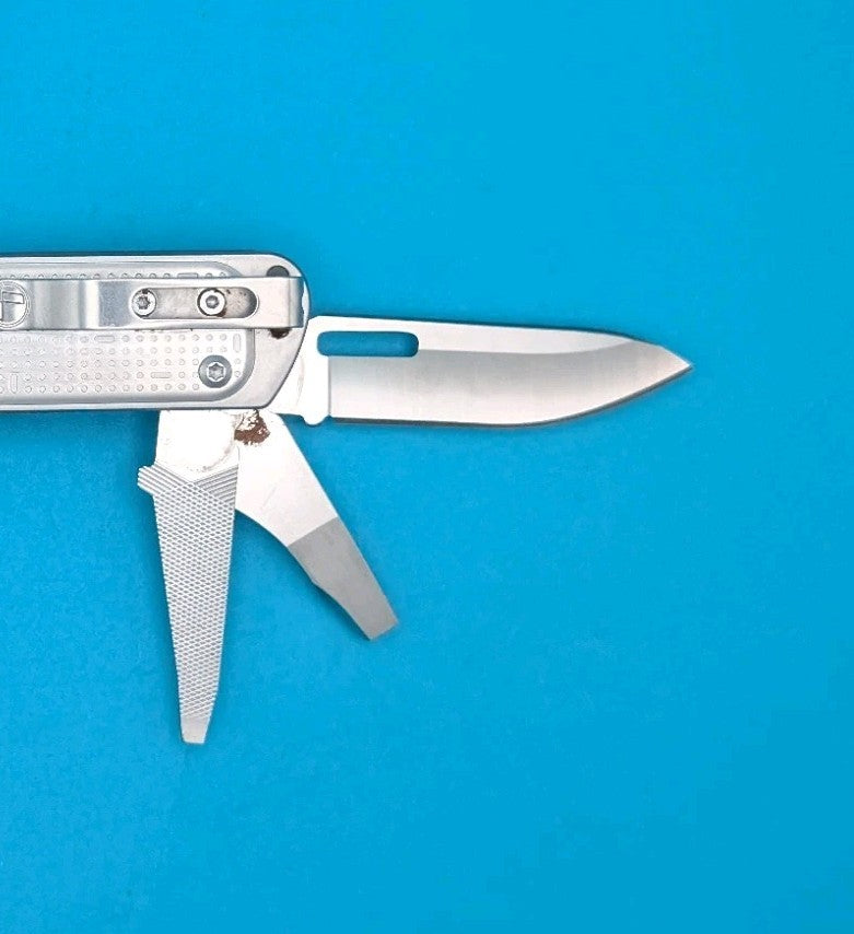 Leatherman FREE T4 Pocket Knife Multi-tool! Stainless! RETIRED!