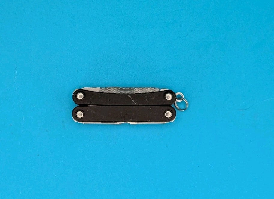 Leatherman SQUIRT PS4 Multi-Tool With Pliers Scissors Knife BLACK!