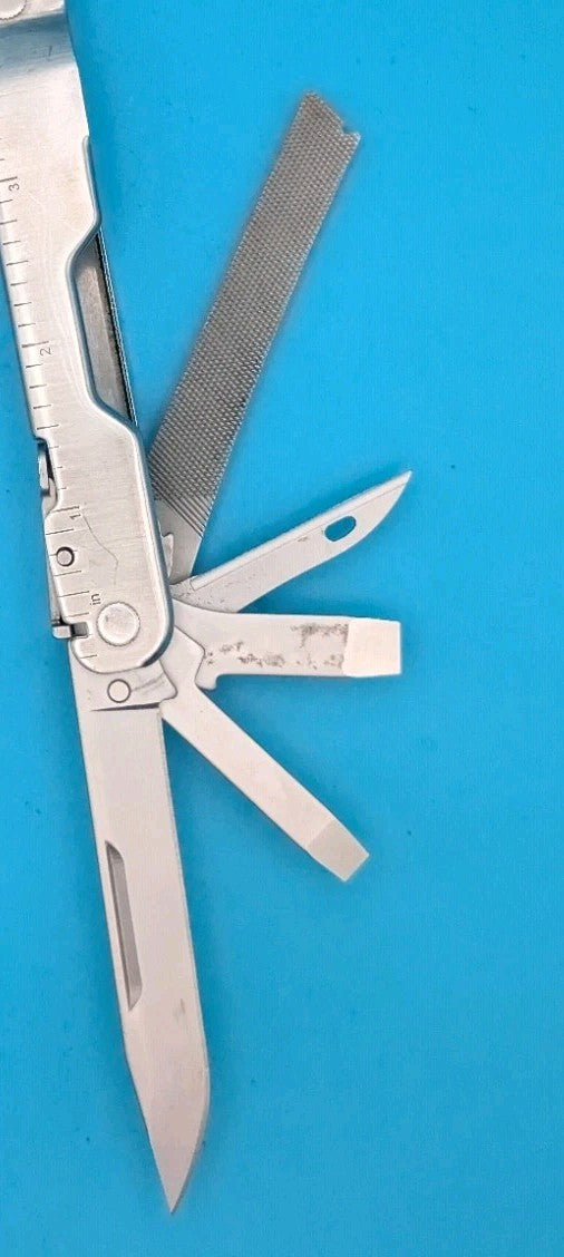 Leatherman Stainless Steel Super Tool 300 Multitool!
